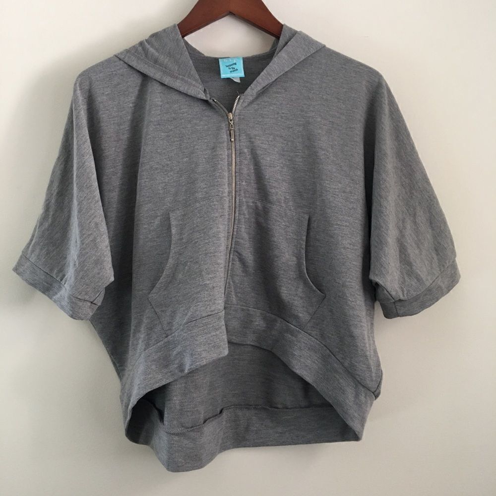 h.i.p. Slouchy short sleeve gray hoodie | Size Small